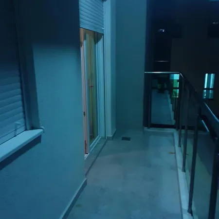 아파트 Apartman Dream 포드고리차